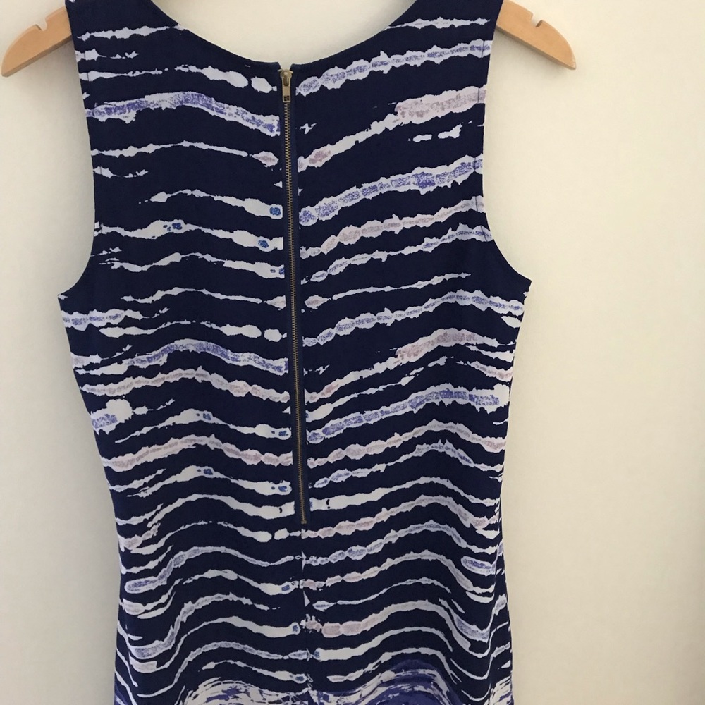 Tie-dye Shift Dress - Picture 4 of 4